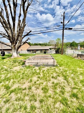 9824 Tullamoor Drive, Unincorporated, MO 63136