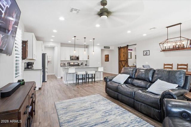 14373 W BLOOMFIELD Road, Surprise, AZ 85379