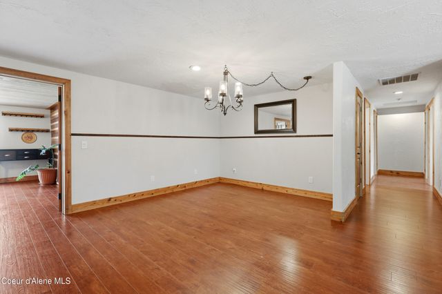 1909 E Meadow Ln, Post Falls, ID 83854