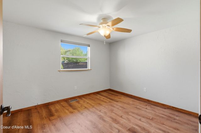 1909 E Meadow Ln, Post Falls, ID 83854