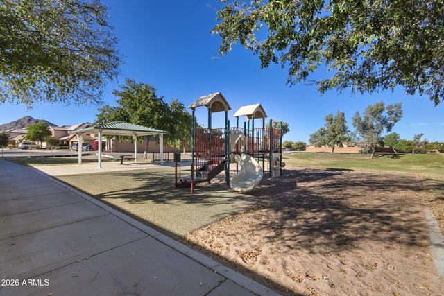 3770 W YELLOW PEAK Drive, San Tan Valley, AZ 85144