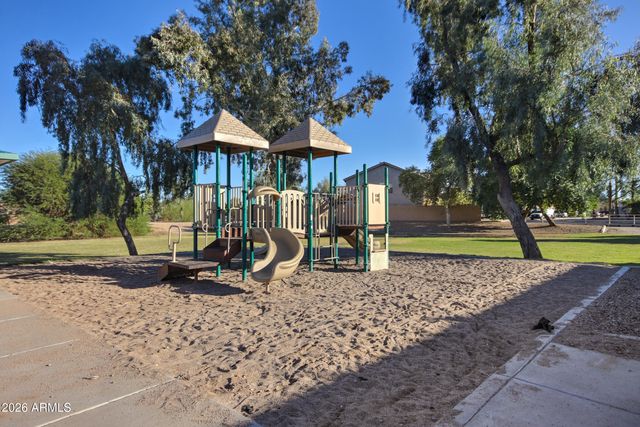 3770 W YELLOW PEAK Drive, San Tan Valley, AZ 85144