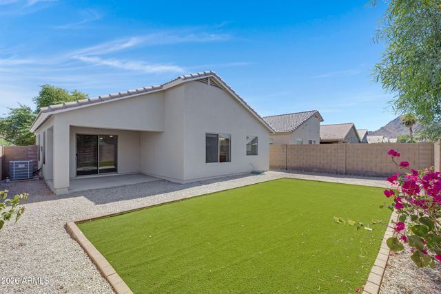 3770 W YELLOW PEAK Drive, San Tan Valley, AZ 85144