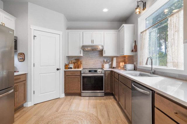 2519 Stonebrook DRIVE, Sheboygan, WI 53081