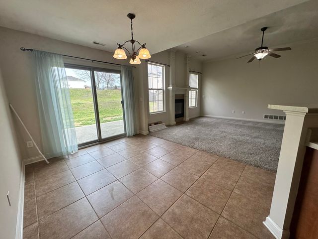 5711 VERO WAY, Columbia, MO 65201