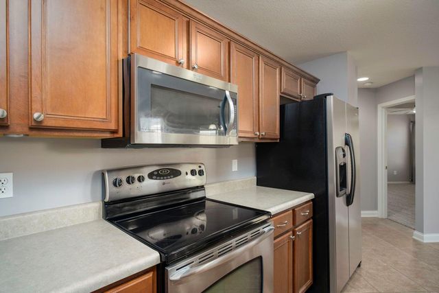 5711 VERO WAY, Columbia, MO 65201