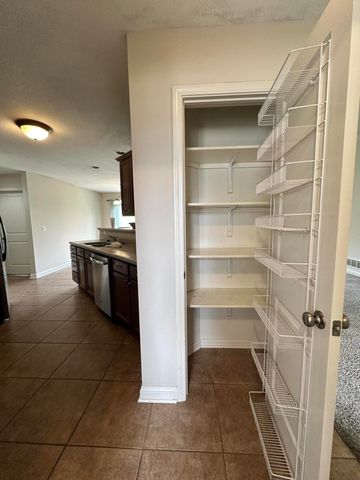 5711 VERO WAY, Columbia, MO 65201