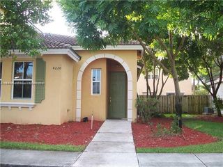 4220 NE 9th St, Homestead, FL 33033