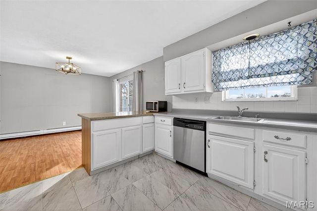 1726 Mayenne Court, St Louis, MO 63125