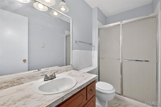 1726 Mayenne Court, St Louis, MO 63125