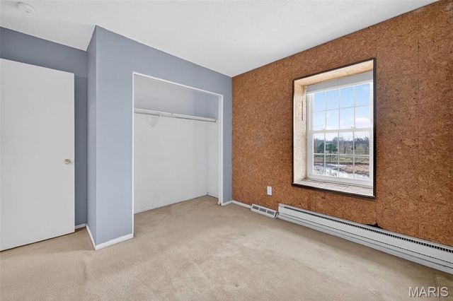 1726 Mayenne Court, St Louis, MO 63125