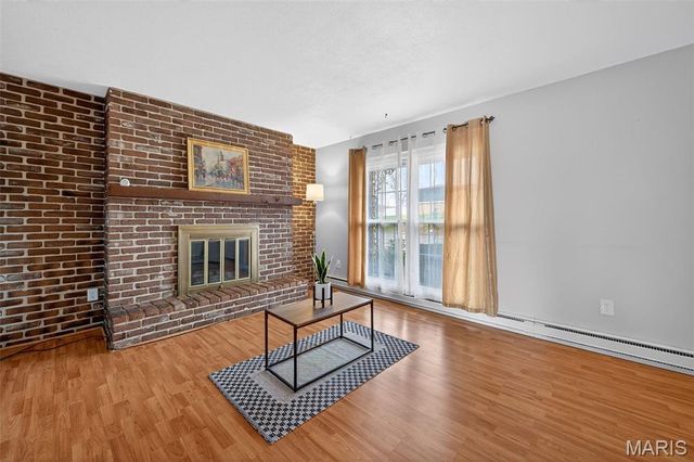 1726 Mayenne Court, St Louis, MO 63125