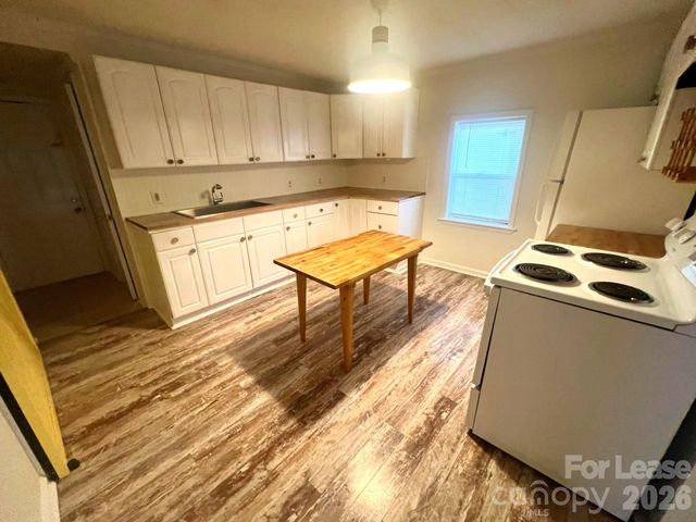 320 Skyland Avenue, Charlotte, NC 28205