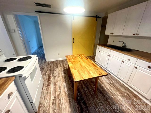 320 Skyland Avenue, Charlotte, NC 28205