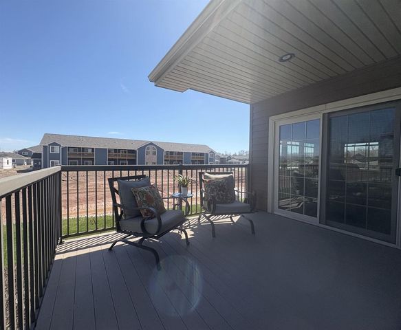 1256 CAMERON CIRCLE, Neenah, WI 54956