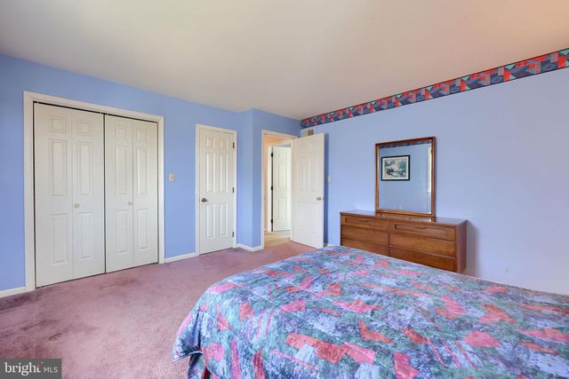 2977 HEARTHSIDE LN, Lancaster, PA 17601