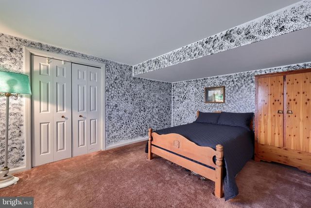 2977 HEARTHSIDE LN, Lancaster, PA 17601