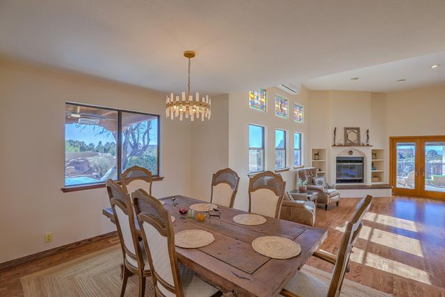 412 Live Oak Loop NE, Albuquerque, NM 87122