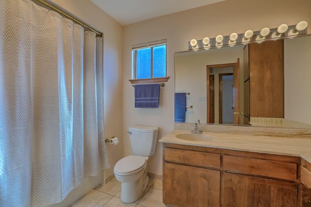 412 Live Oak Loop NE, Albuquerque, NM 87122