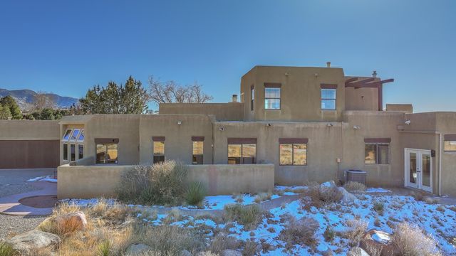 412 Live Oak Loop NE, Albuquerque, NM 87122