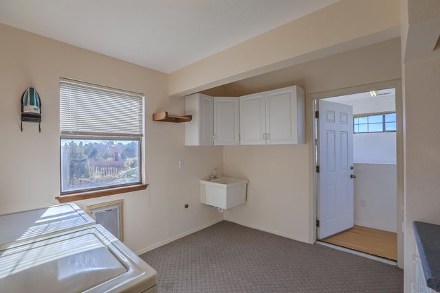 412 Live Oak Loop NE, Albuquerque, NM 87122