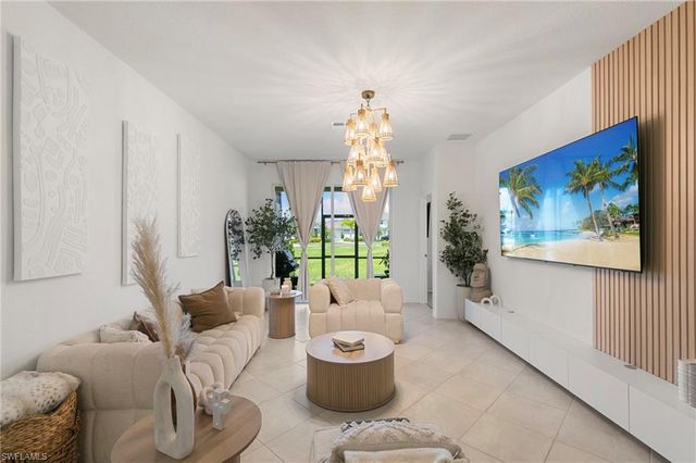 2207 Dragonfruit WAY, Naples, FL 34120