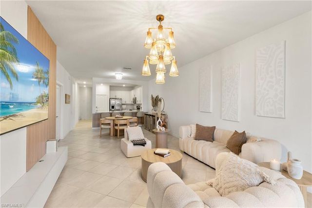 2207 Dragonfruit WAY, Naples, FL 34120