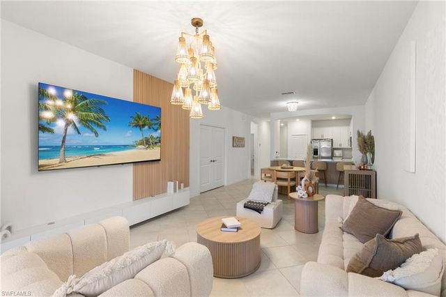 2207 Dragonfruit WAY, Naples, FL 34120