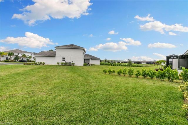 2207 Dragonfruit WAY, Naples, FL 34120