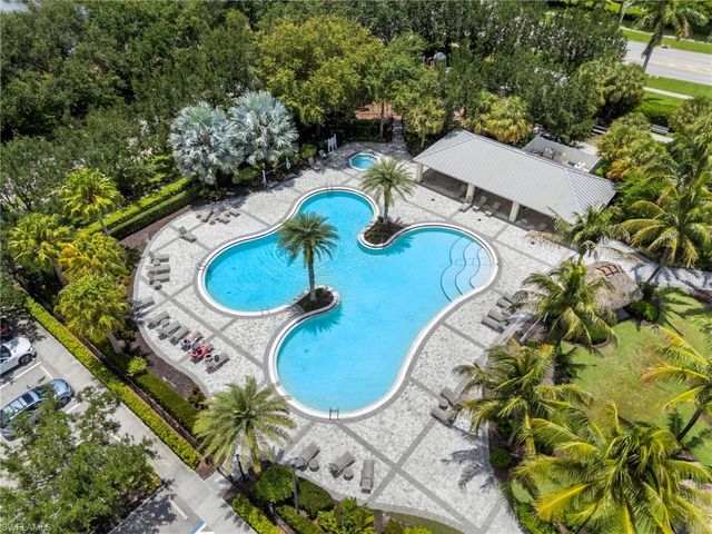 2207 Dragonfruit WAY, Naples, FL 34120