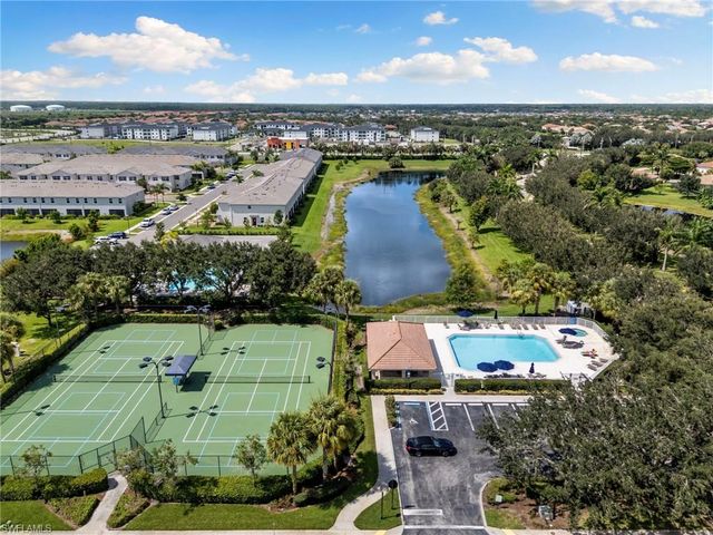 2207 Dragonfruit WAY, Naples, FL 34120