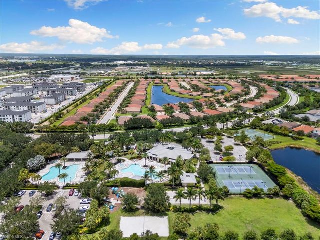 2207 Dragonfruit WAY, Naples, FL 34120
