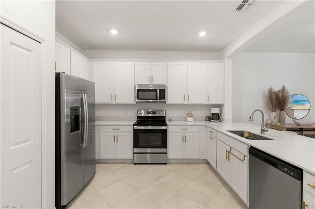 2207 Dragonfruit WAY, Naples, FL 34120