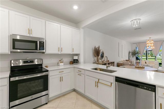 2207 Dragonfruit WAY, Naples, FL 34120