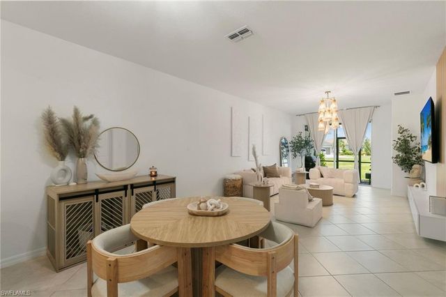2207 Dragonfruit WAY, Naples, FL 34120