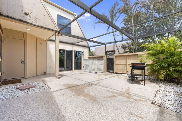 1100 SE Mitchell Ave Apt 204, Port St Lucie, FL 34952