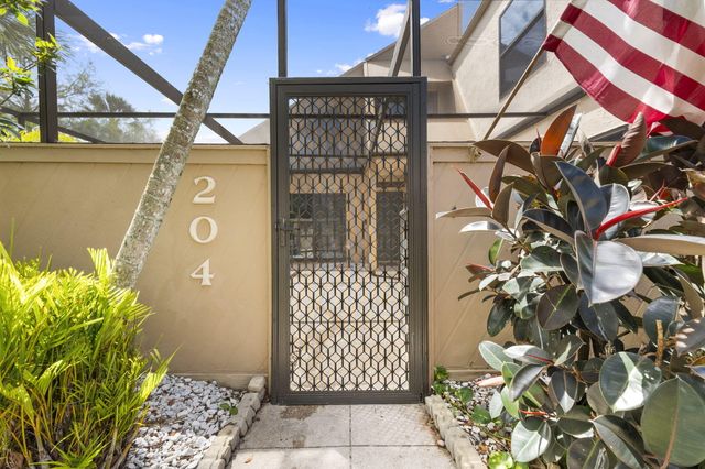 1100 SE Mitchell Ave Apt 204, Port St Lucie, FL 34952