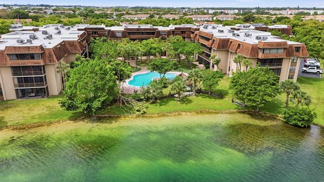 661 NE 195th Street 310, Miami, FL 33179