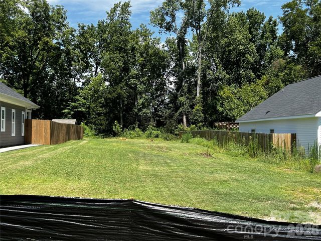 2004 B Avenue, Charlotte, NC 28216