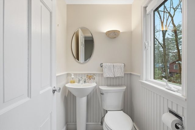 1015 Johnson, North Andover, MA 01845