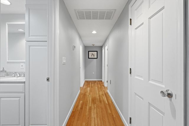 1015 Johnson, North Andover, MA 01845