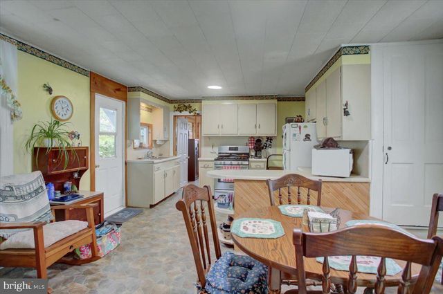 351 E BURD ST, Shippensburg, PA 17257