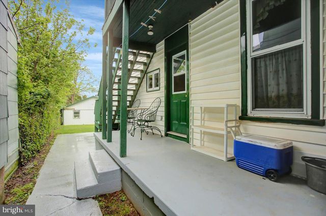 351 E BURD ST, Shippensburg, PA 17257