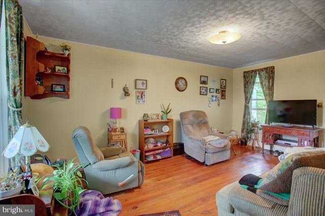 351 E BURD ST, Shippensburg, PA 17257