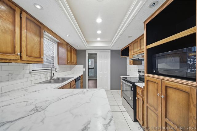 6309 S Ash Avenue, Broken Arrow, OK 74011