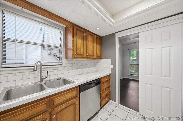 6309 S Ash Avenue, Broken Arrow, OK 74011