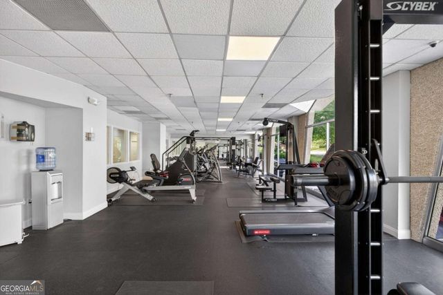 2479 Peachtree Road NE 214, Atlanta, GA 30305