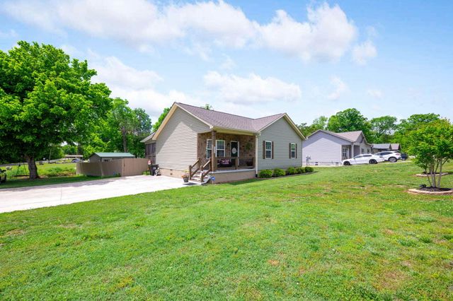 504 Retro Hughes Road, Sale Creek, TN 37373