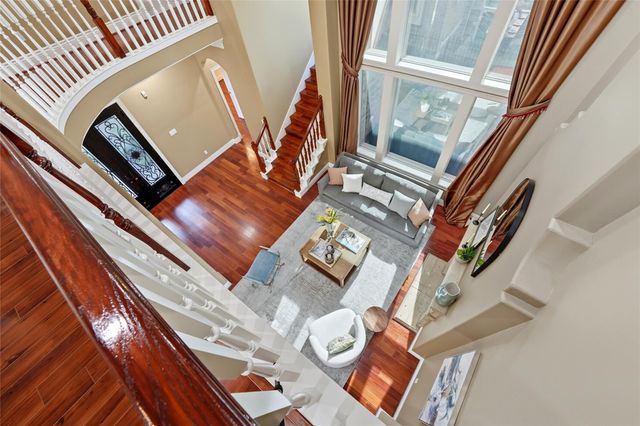 5934 Stratford Gardens Drive, Sugar Land, TX 77479