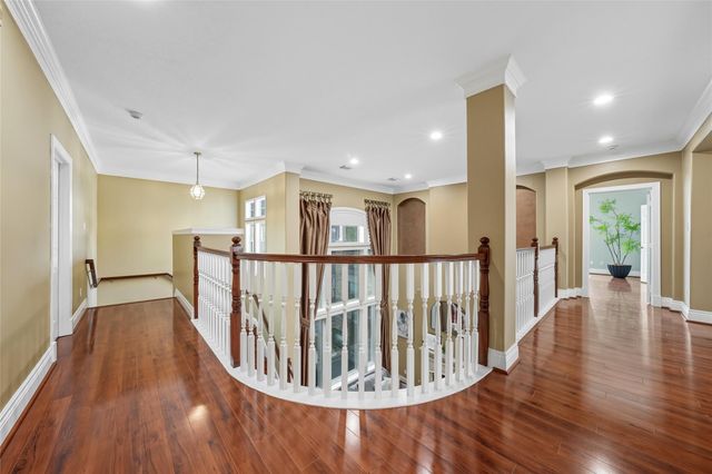 5934 Stratford Gardens Drive, Sugar Land, TX 77479